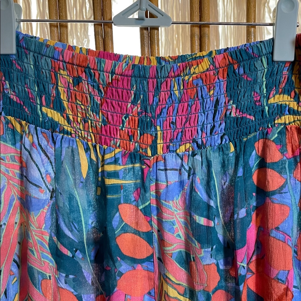 Kona Sol Tropical Print Wide-Leg Pants with slit - Picture 3 of 7